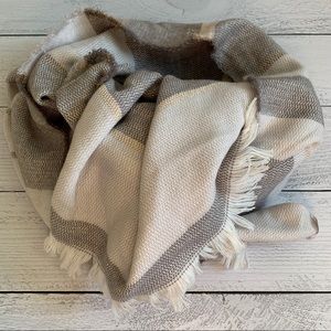 Beige, grey and gold women’s blanket scarf